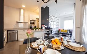 Florit Flats - Stylish 2 Bedroom Ac Wifi Terrace Attic In Valencia Center